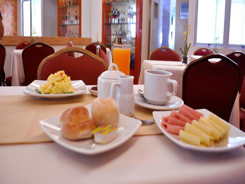 Qorianka Hotel 3*