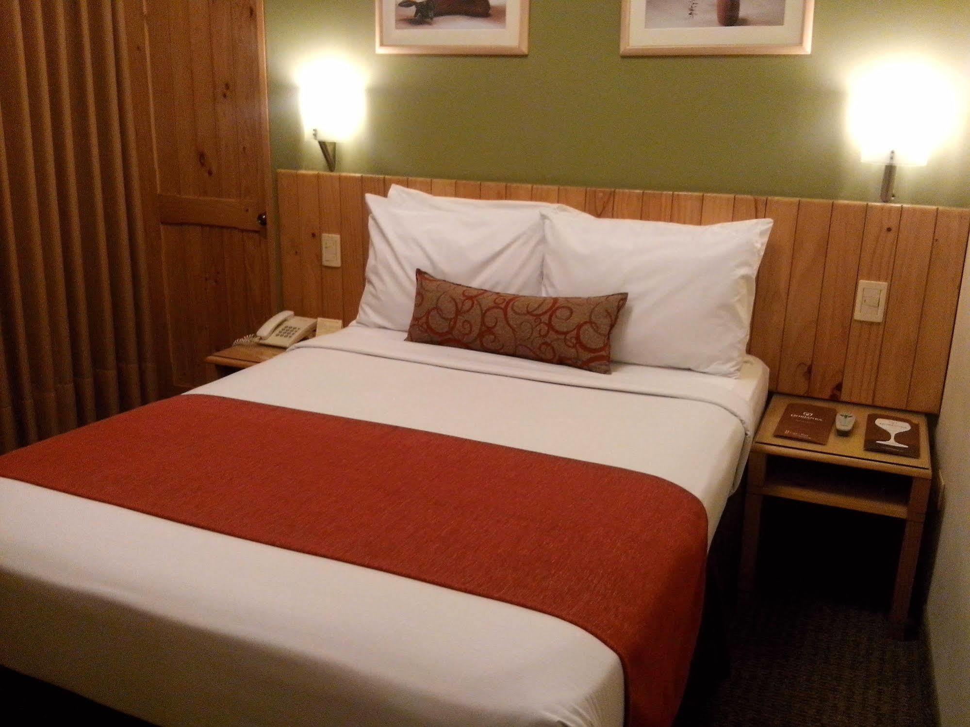 Hotel Qorianka 3*